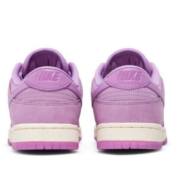 Nike women’s Dunk Low Premium - Picture 3 of 6